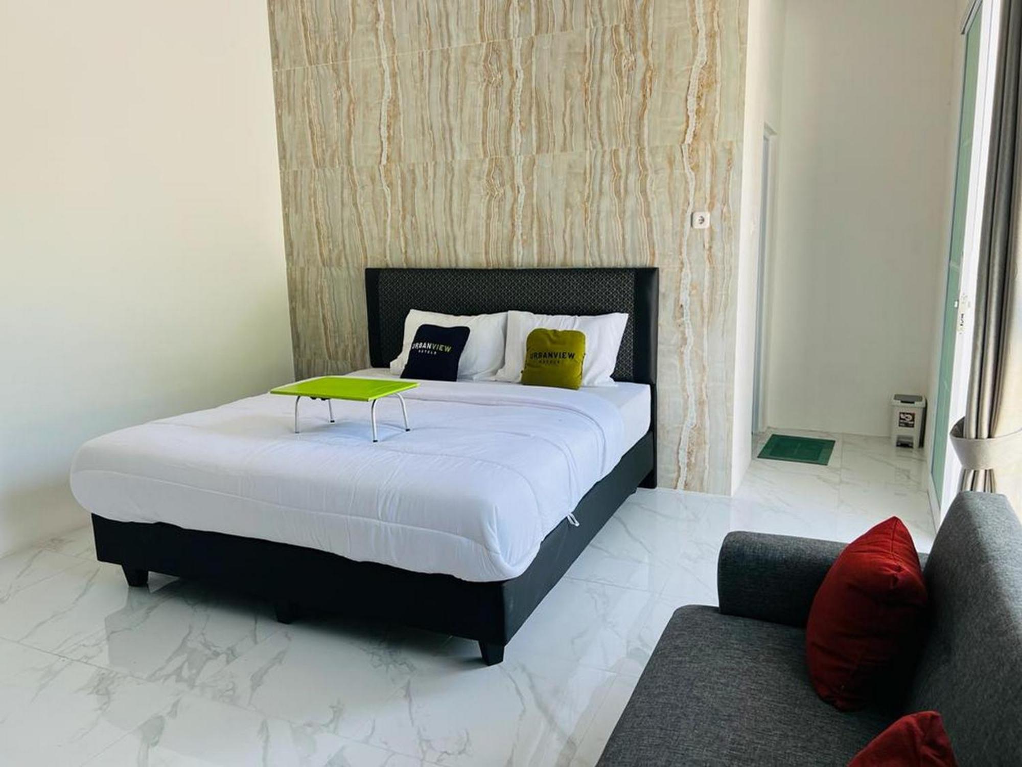 Urbanview Hotel Nimara Ngawi By Reddoorz Exteriér fotografie